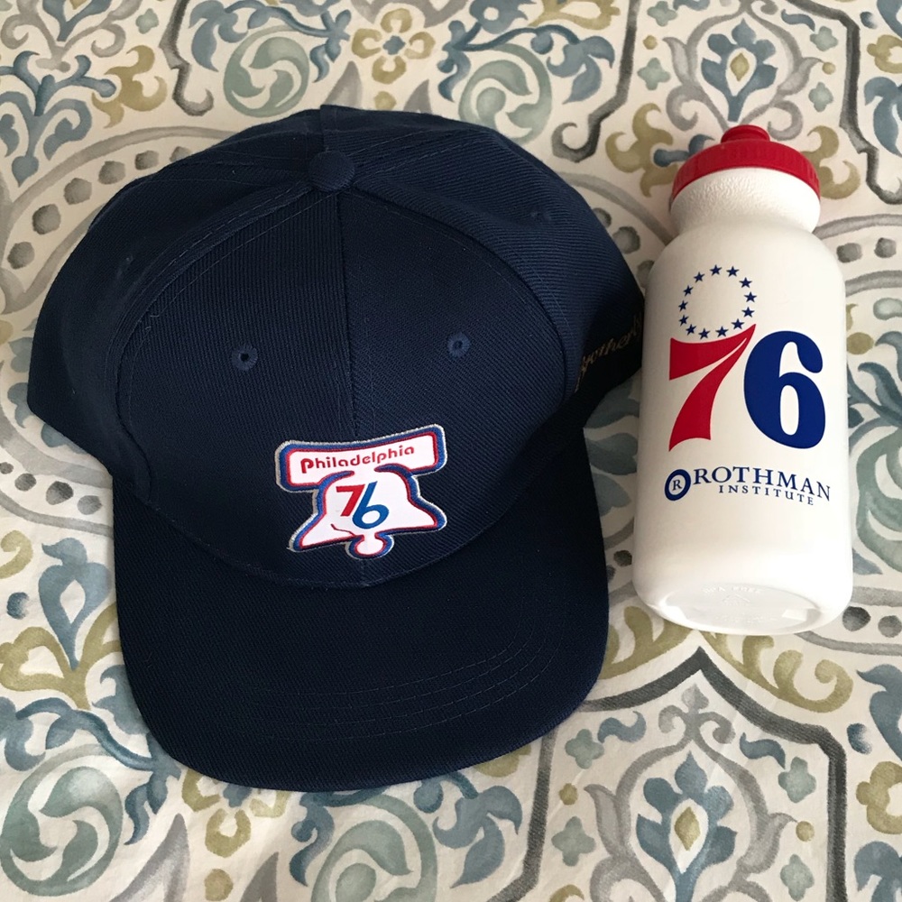 Men’s 76ers Hat & Water Bottle
